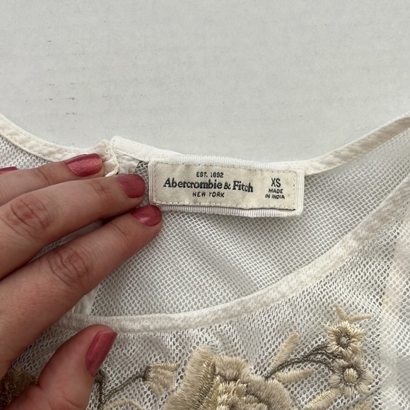 Vintage Abercrombie & Fitch Embroidered tank - Picture 4 of 5